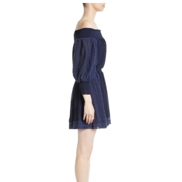 EUC Alice and Olivia Eyelet Off the Shoulder Embroidered Dress size 12 - Picture 2 of 10